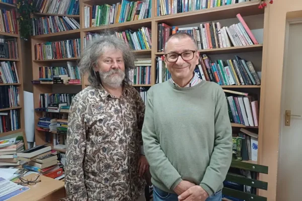 Jerzy Stanisław Majewski odwiedził bibliotekę w Kępnie