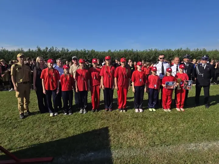Gminne Zawody Sportowo-Pożarnicze w Piaskach: sukces drużyn OSP Lęka Opatowska