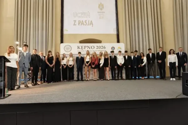 Uczniowie z pasją nagrodzeni w Kępnie – wręczenie tytułów „Nadzieje Kępna”