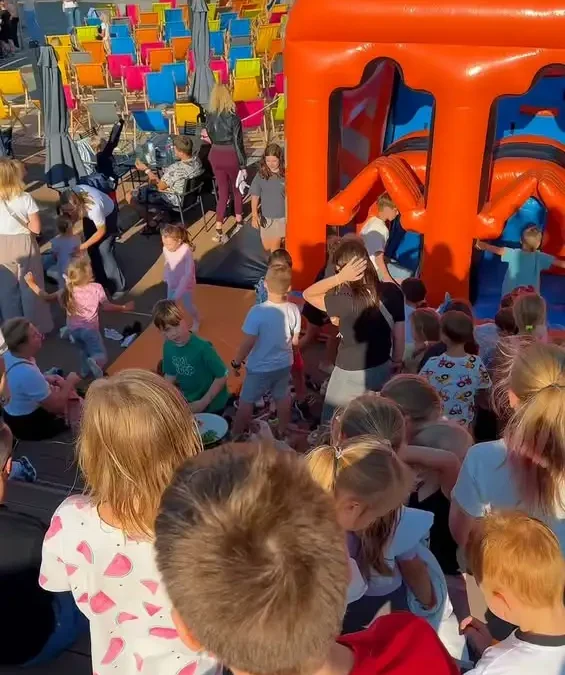 Piana Party i Magiczne Laboratorium – wakacyjne atrakcje na rynku w Baranowie