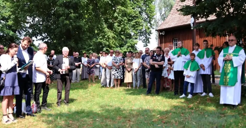 Oznaczono grób weterana AK Józefa Ślęka na cmentarzu w Laskach