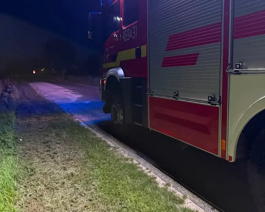 Rozsypana substancja na drodze w Perzowie – interwencja straży pożarnej