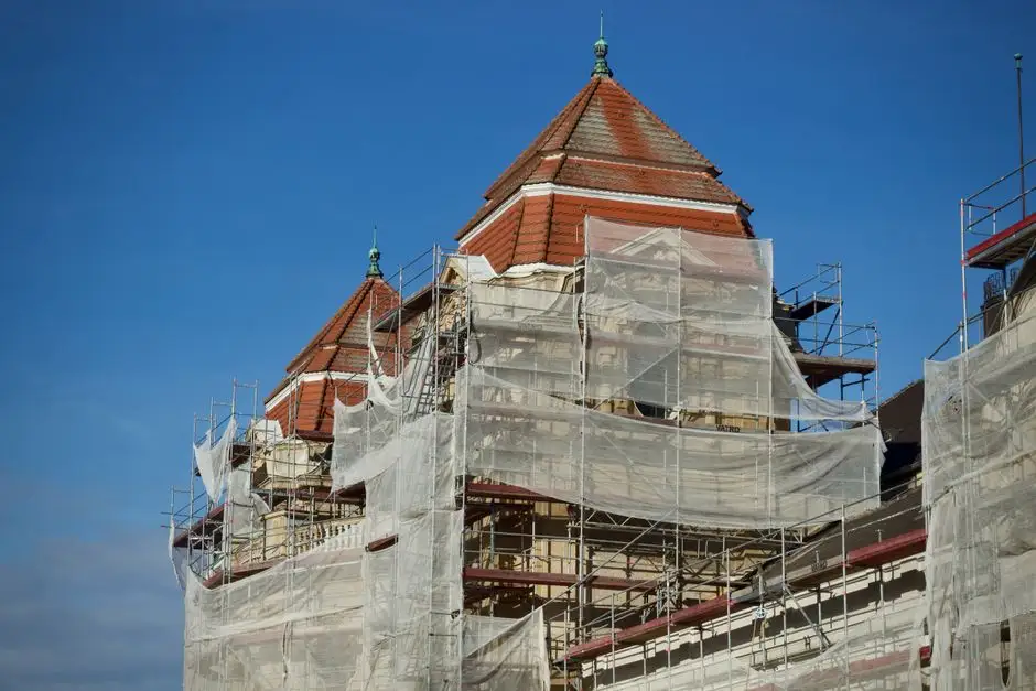 Gmina Rychtal ogłasza przetarg na modernizację dachu OSP Proszów i budowę wiaty rekreacyjnej