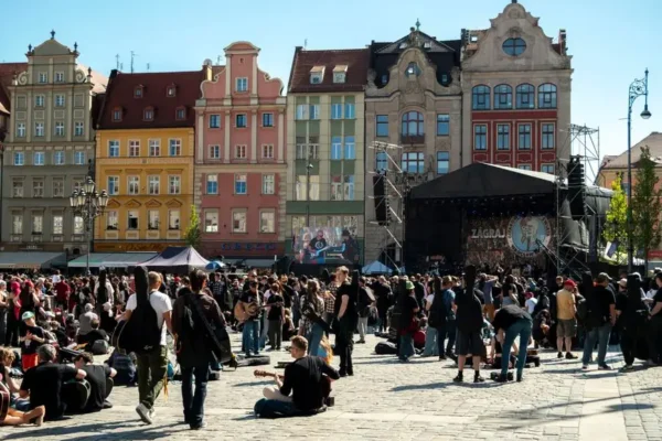 Letnie Piątki w Kępnie – koncerty i kino plenerowe na Rynku
