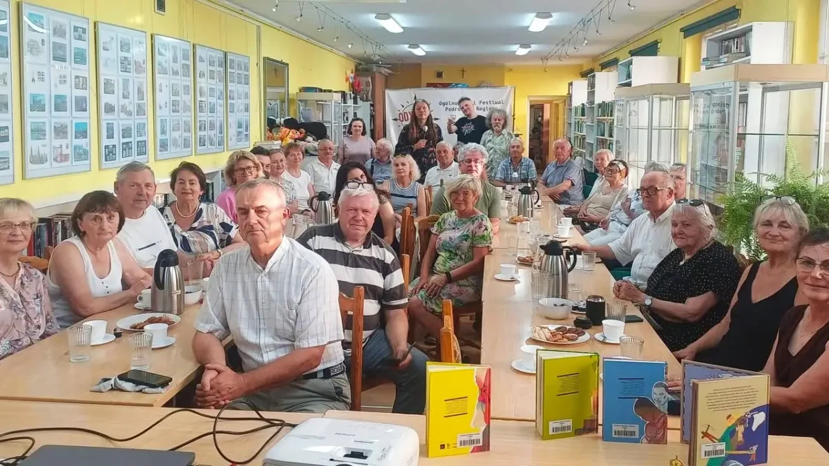 Spotkanie autorskie w Kępnie: „Domy świata” i gorąca dyskusja w bibliotece