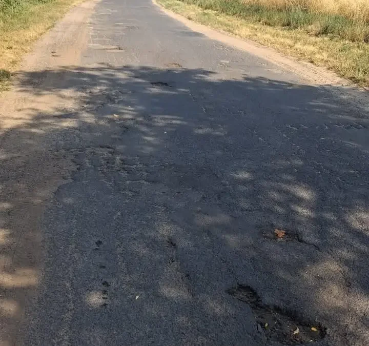 Modernizacja drogi Trębaczów-Zbyczyna: umowa podpisana, rusza nakładka bitumiczna