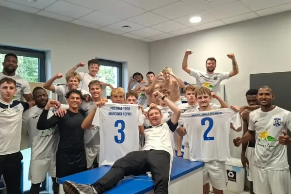 Polonia 1908 Marcinki Kępno wygrywa derby z Zawiszą Łęka Opatowska 3:2