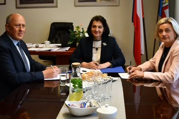 Trzcinica: nowe przejście dla pieszych z dofinansowaniem z programu Razem Bezpieczniej