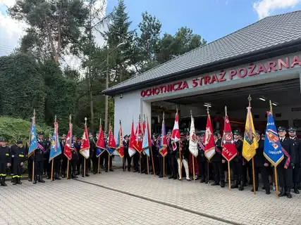 Jubileusz 100-lecia OSP Nowa Wieś – druhny i druhowie świętowali stulecie służby