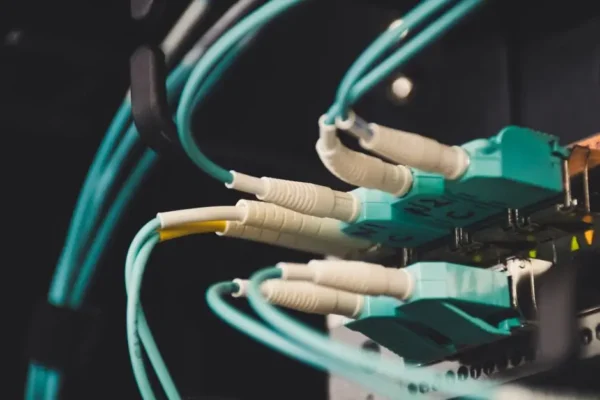 Gmina Perzów apeluje: zgłoś brak dostępu do szybkiego Internetu