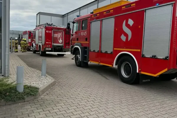 Fałszywy alarm w Bralinie: zadymienie w zakładzie produkcyjnym