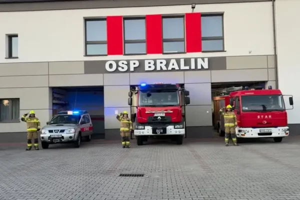 Strażacy oddali hołd poległym kolegom. Syreny zawyły w całym kraju