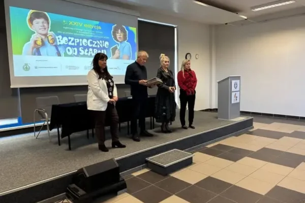 Kępińscy uczniowie nagrodzeni w konkursie BHP „Bezpiecznie od startu”