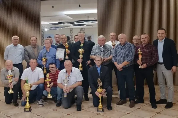 Bralin: Hodowcy gołębi pocztowych podsumowali sezon lotowy