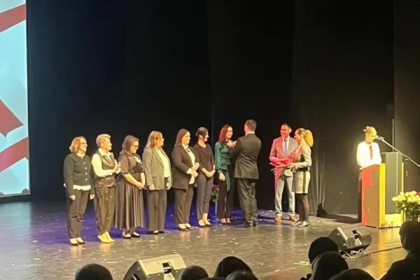 Nauczycielka z Kępna uhonorowana Medalem Komisji Edukacji Narodowej