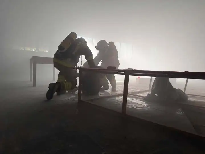 Ćwiczenia „Chaos” w Chojęcinie: strażacy z gminy Bralin i Kępna trenowali akcję masową