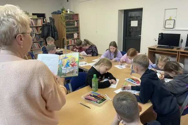 Leśne tajemnice opanowały bibliotekę w Rychtalu – Noc Bibliotek 2026 za nami